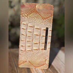 Brahmin ADY Wallet in SCALLOP BONDI Seashell NWT HARD TO FIND PRICE FIRM
